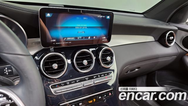 Mercedes-Benz GLC-Class GLC300e 4MATIC