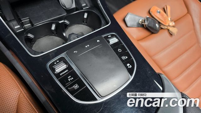 Mercedes-Benz GLC-Class GLC300e 4MATIC