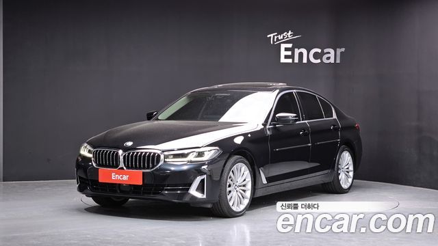 BMW 5-Series 530i xDrive Luxury