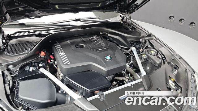 BMW 5-Series 530i xDrive Luxury