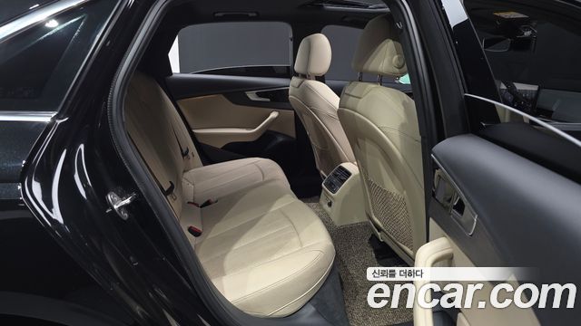 Audi A4 40 TFSI Premium