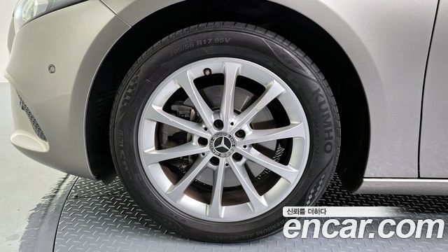 Mercedes-Benz A-Class A220 Hatchback