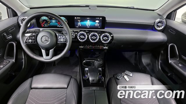 Mercedes-Benz A-Class A220 Hatchback