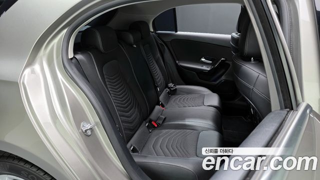 Mercedes-Benz A-Class A220 Hatchback