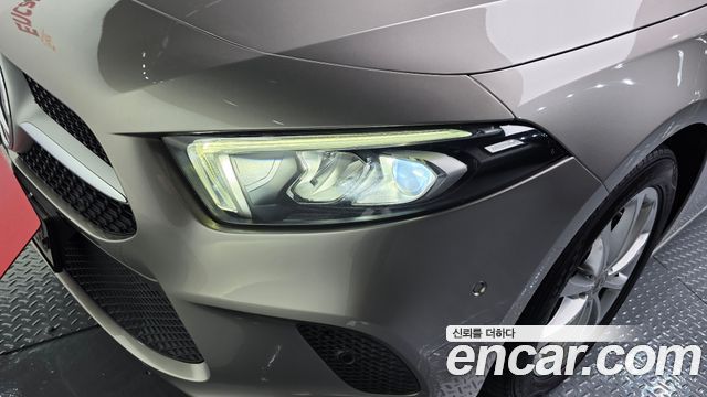 Mercedes-Benz A-Class A220 Hatchback