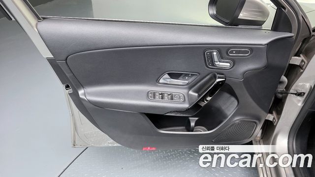 Mercedes-Benz A-Class A220 Hatchback