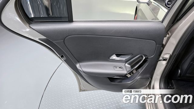 Mercedes-Benz A-Class A220 Hatchback