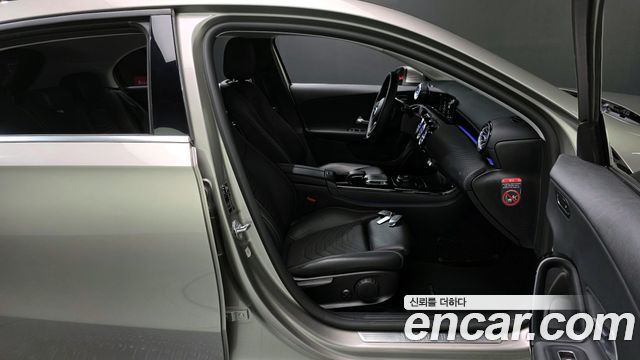 Mercedes-Benz A-Class A220 Hatchback