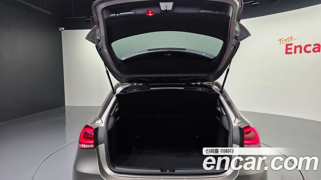 Mercedes-Benz A-Class A220 Hatchback