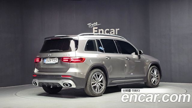 Mercedes-Benz GLB-Class AMG GLB35 4MATIC