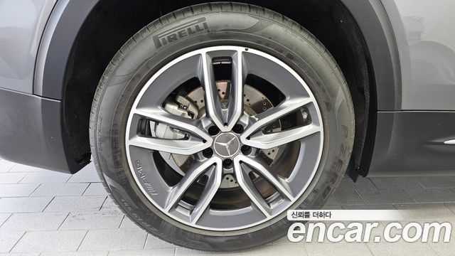 Mercedes-Benz GLB-Class AMG GLB35 4MATIC