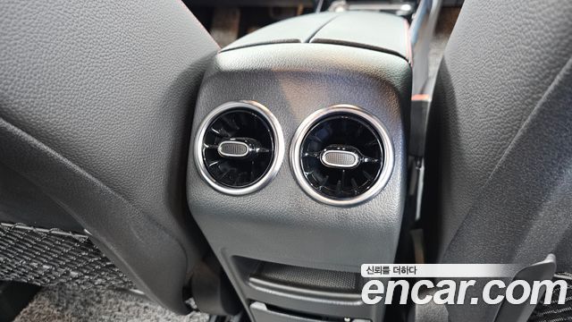 Mercedes-Benz GLB-Class AMG GLB35 4MATIC