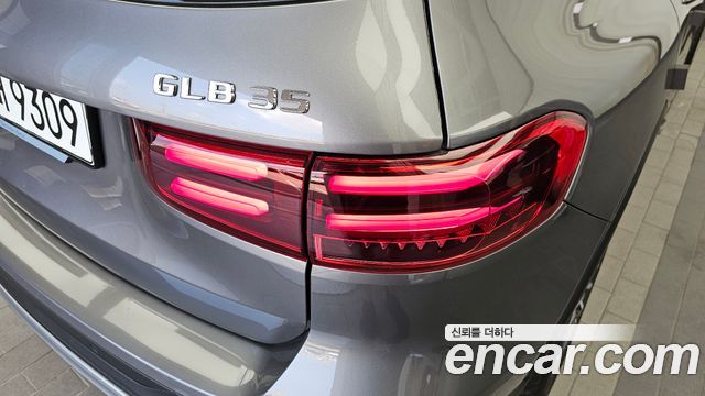 Mercedes-Benz GLB-Class AMG GLB35 4MATIC