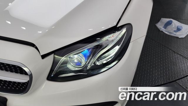 Mercedes-Benz E-Class E220d Cabriolet