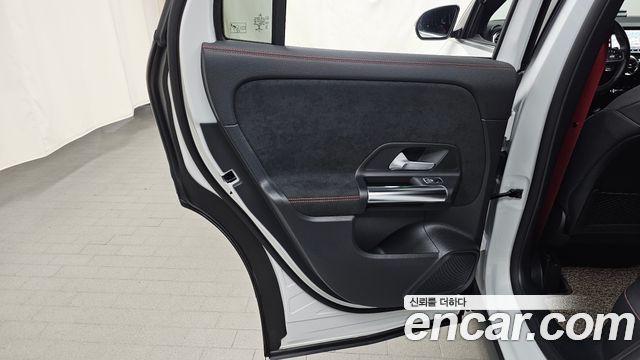 Mercedes-Benz GLA-Class GLA45 AMG 4MATIC+