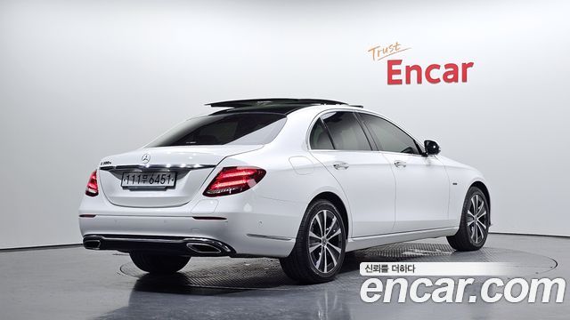 Mercedes-Benz E-Class E300e Exclusive