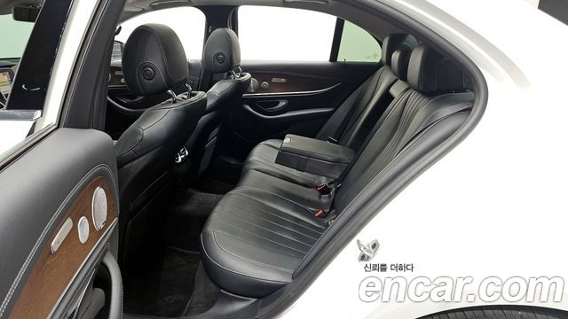 Mercedes-Benz E-Class E300e Exclusive