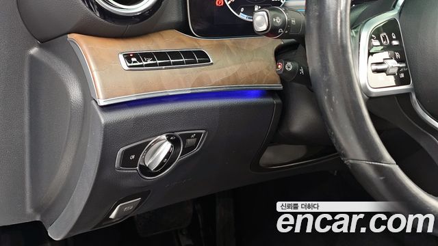 Mercedes-Benz E-Class E300e Exclusive