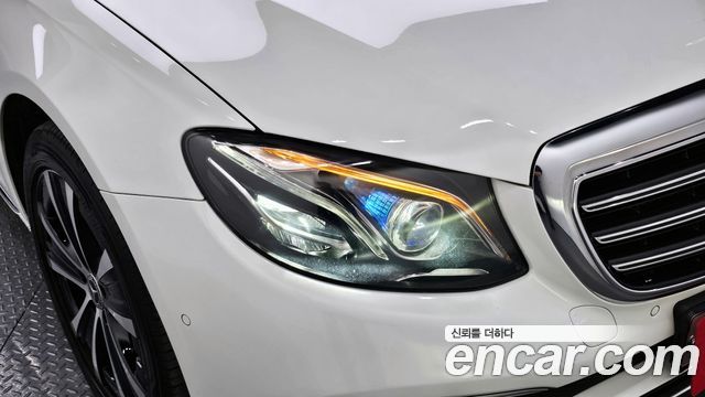 Mercedes-Benz E-Class E300e Exclusive