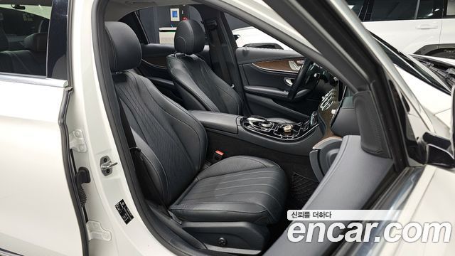 Mercedes-Benz E-Class E300e Exclusive