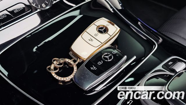 Mercedes-Benz E-Class E300e Exclusive