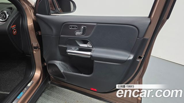 Mercedes-Benz EQA EQA250 AMG Package Plus