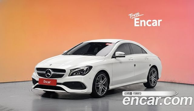 Mercedes-Benz CLA-Class CLA220 AMG Line