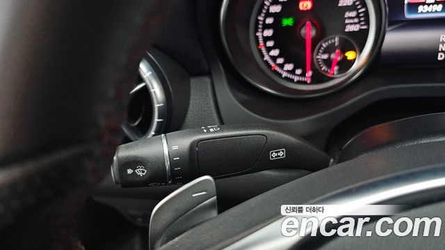 Mercedes-Benz CLA-Class CLA220 AMG Line