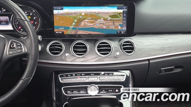 Mercedes-Benz E-Class E200 Avantgarde