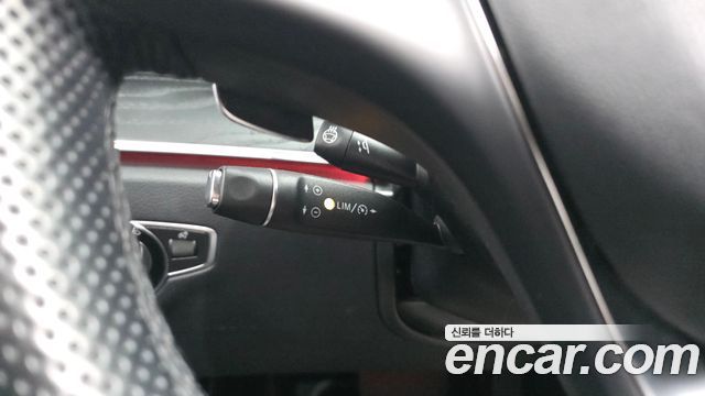 Mercedes-Benz E-Class E200 Avantgarde