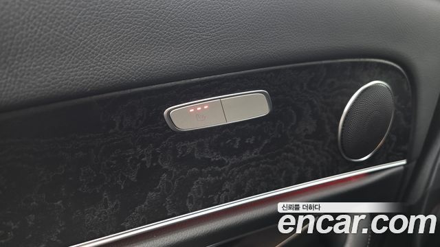 Mercedes-Benz E-Class E200 Avantgarde