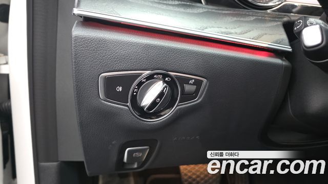 Mercedes-Benz E-Class E200 Avantgarde
