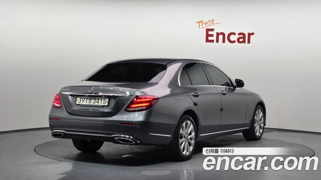 Mercedes-Benz E-Class E220d 4MATIC Exclusive