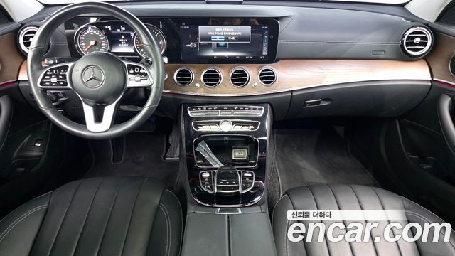 Mercedes-Benz E-Class E220d 4MATIC Exclusive