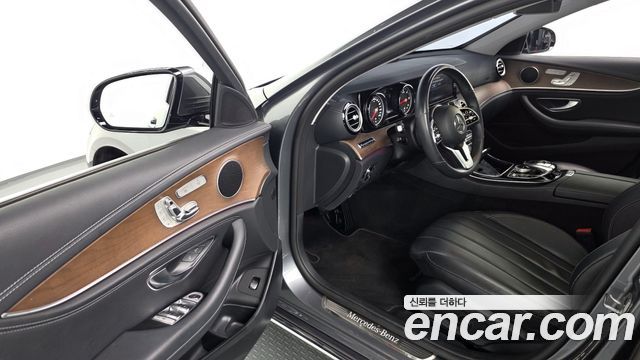 Mercedes-Benz E-Class E220d 4MATIC Exclusive
