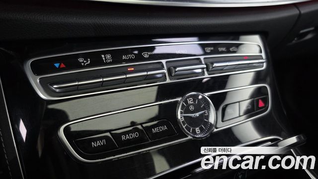 Mercedes-Benz E-Class E220d 4MATIC Exclusive