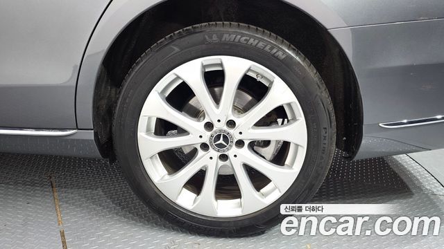 Mercedes-Benz E-Class E220d 4MATIC Exclusive