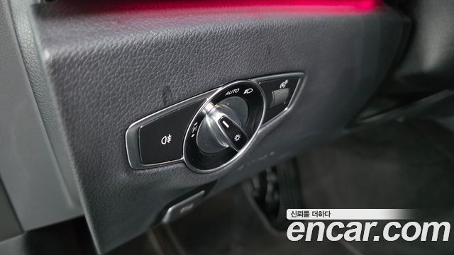 Mercedes-Benz E-Class E220d 4MATIC Exclusive