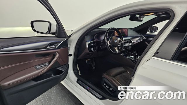 BMW 5-Series 523d xDrive M Sport