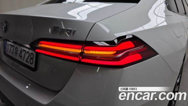 BMW 5-Series 530i xDrive M Sport