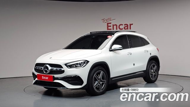 Mercedes-Benz GLA-Class GLA250 4MATIC