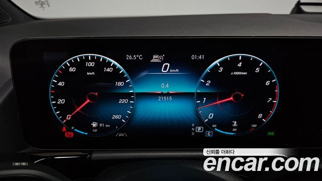 Mercedes-Benz GLA-Class GLA250 4MATIC