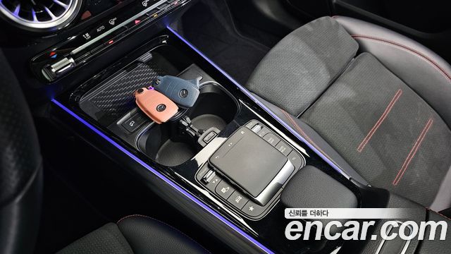 Mercedes-Benz GLA-Class GLA250 4MATIC