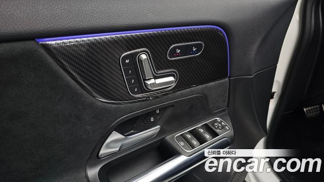 Mercedes-Benz GLA-Class GLA250 4MATIC