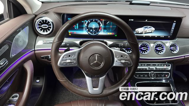 Mercedes-Benz CLS-Class CLS300d AMG Line