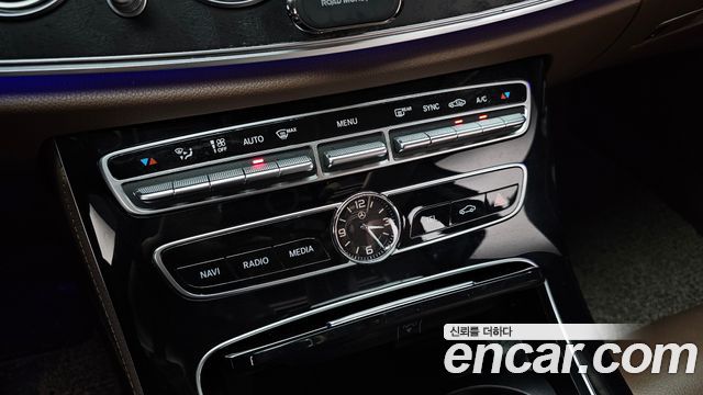 Mercedes-Benz E-Class E220d Avantgarde