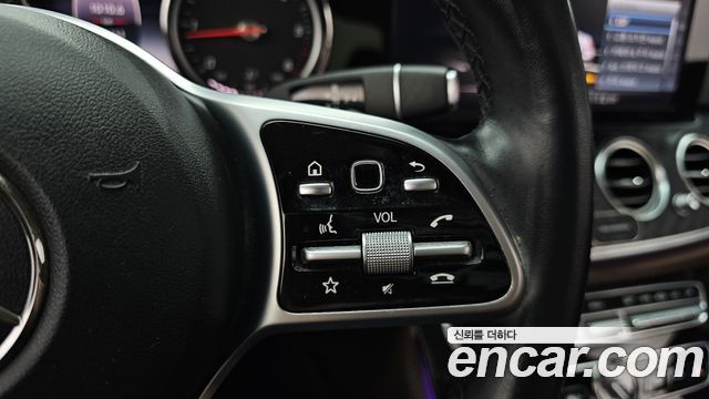 Mercedes-Benz E-Class E220d Avantgarde