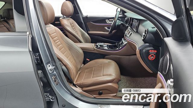 Mercedes-Benz E-Class E220d Avantgarde