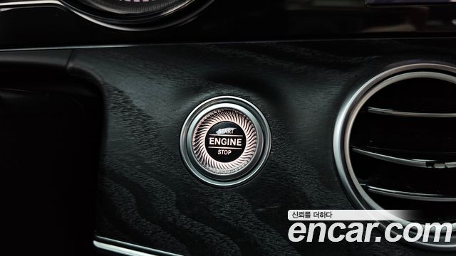 Mercedes-Benz E-Class E220d Avantgarde