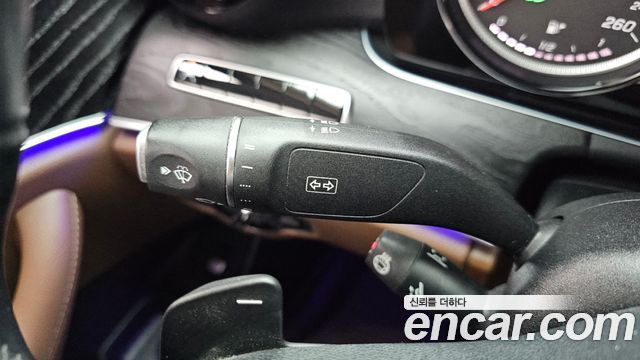 Mercedes-Benz E-Class E220d Avantgarde